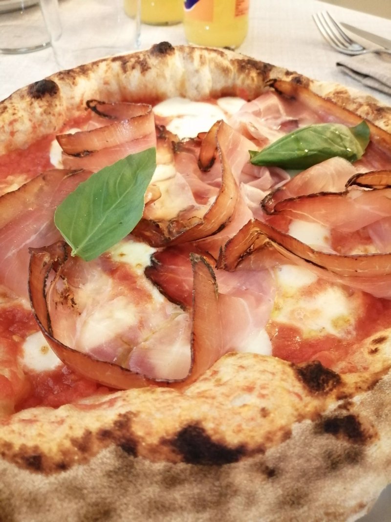 Catello Pizzeria