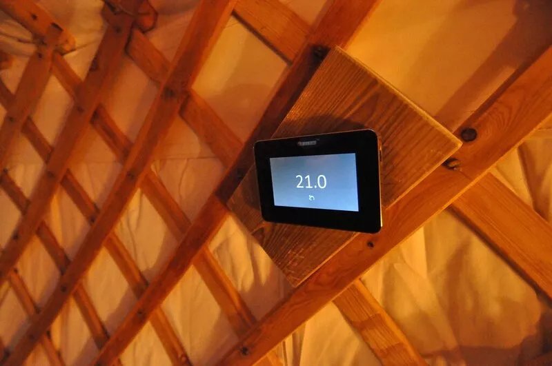 Luxury heated Yurt with Hot tub - 5 mins from beach