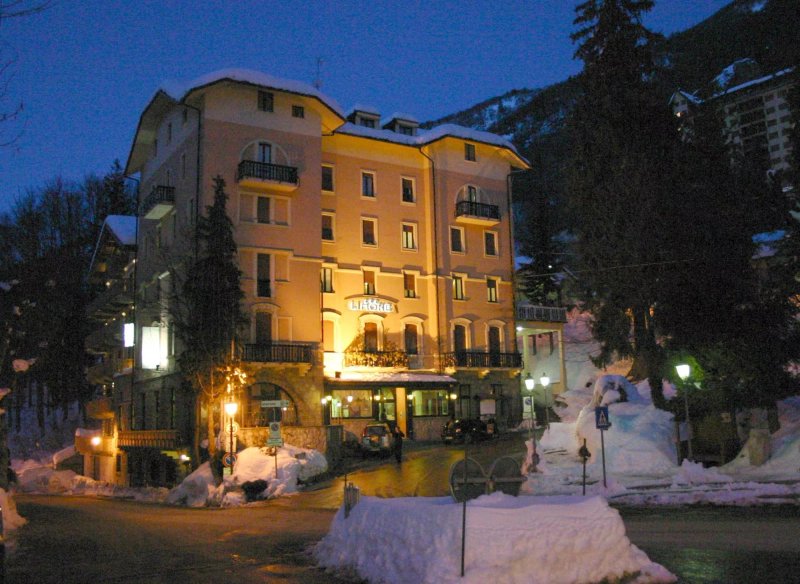 Limone Palace Aparthotel