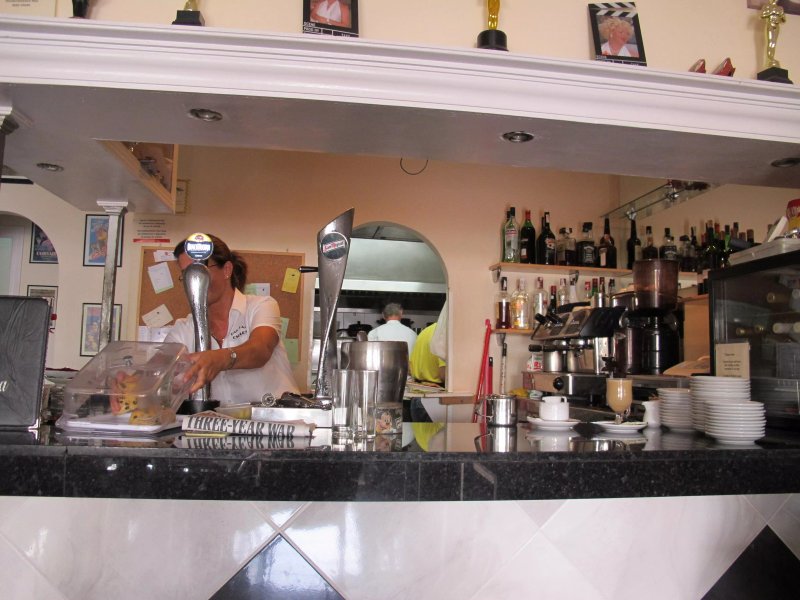 Oscars Bar - Cafe