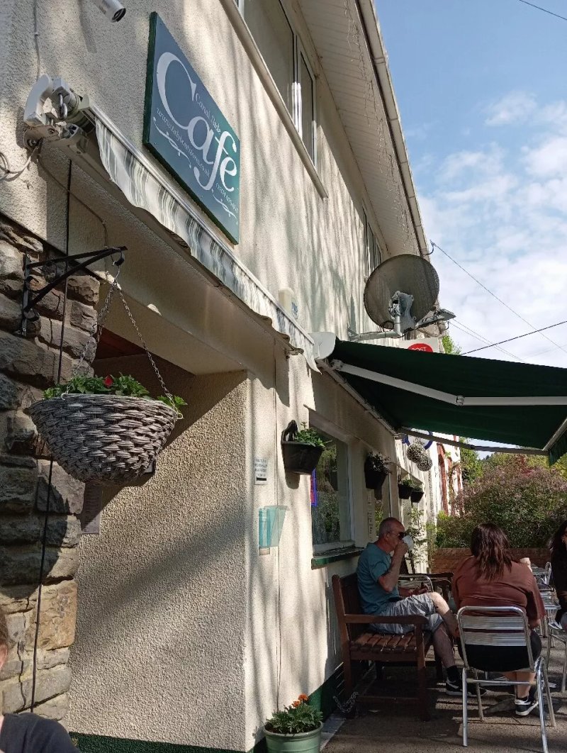 Canalside Cafe, Indian Takeaway/eatin