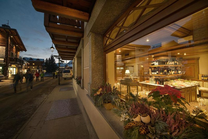 Compagnoni Restaurant & Bar