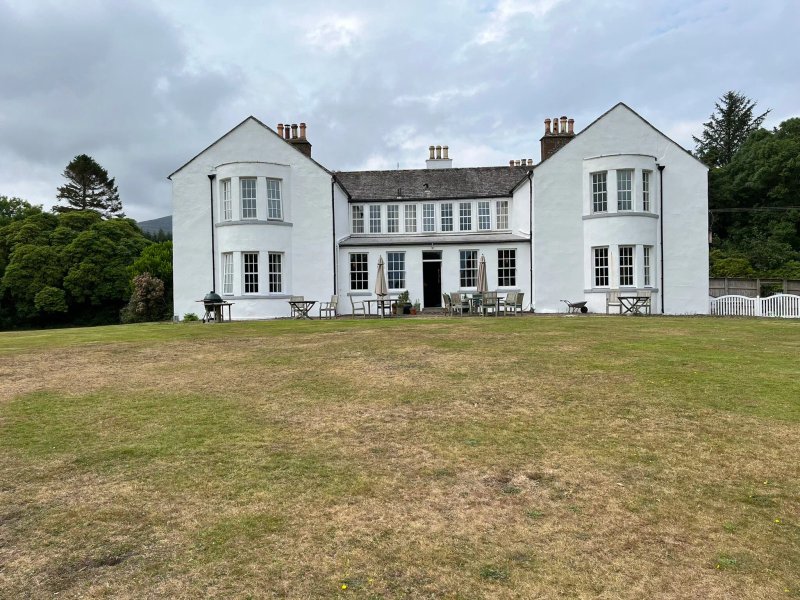 Cavens Country House (dinner Included)