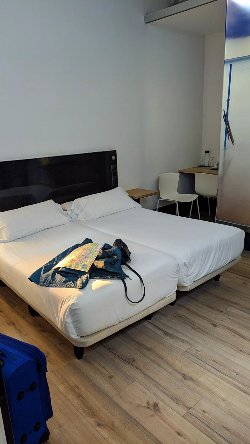 Zerupe Hotel