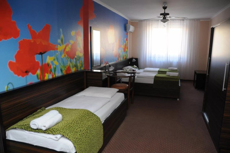 Green Hotel