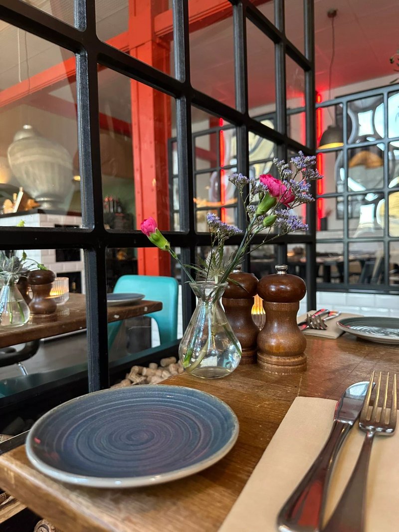 2takt Cafe & Brasserie