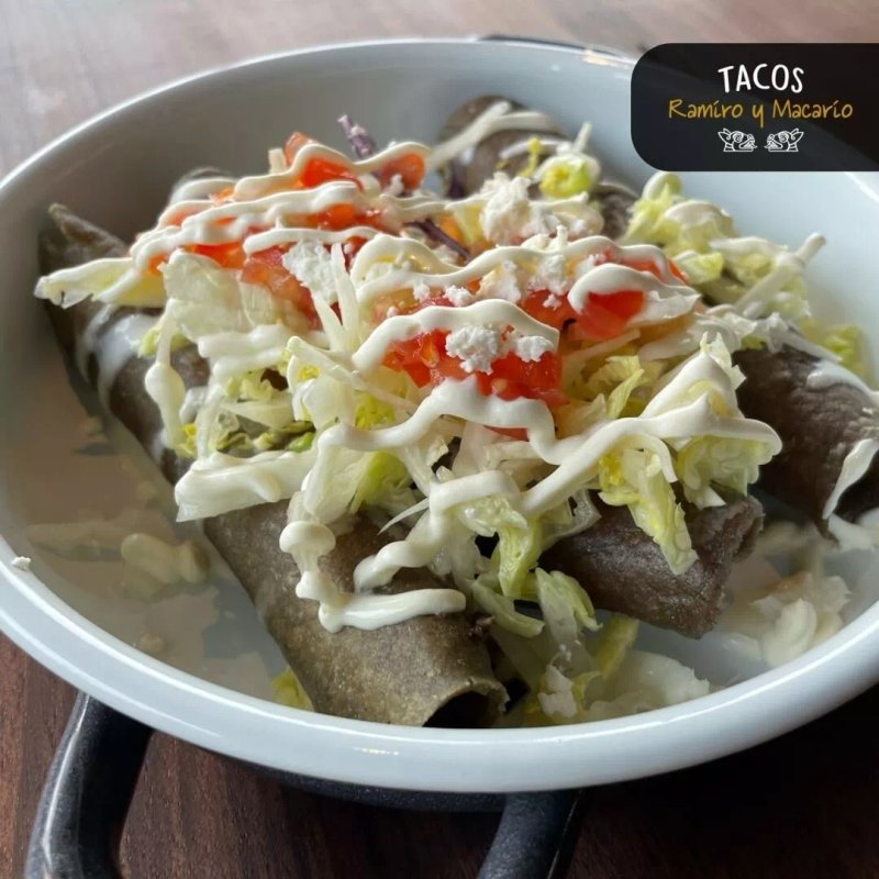 Tacos Ramiro Y Macario
