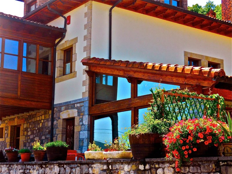 Hotel Rural El Rexacu