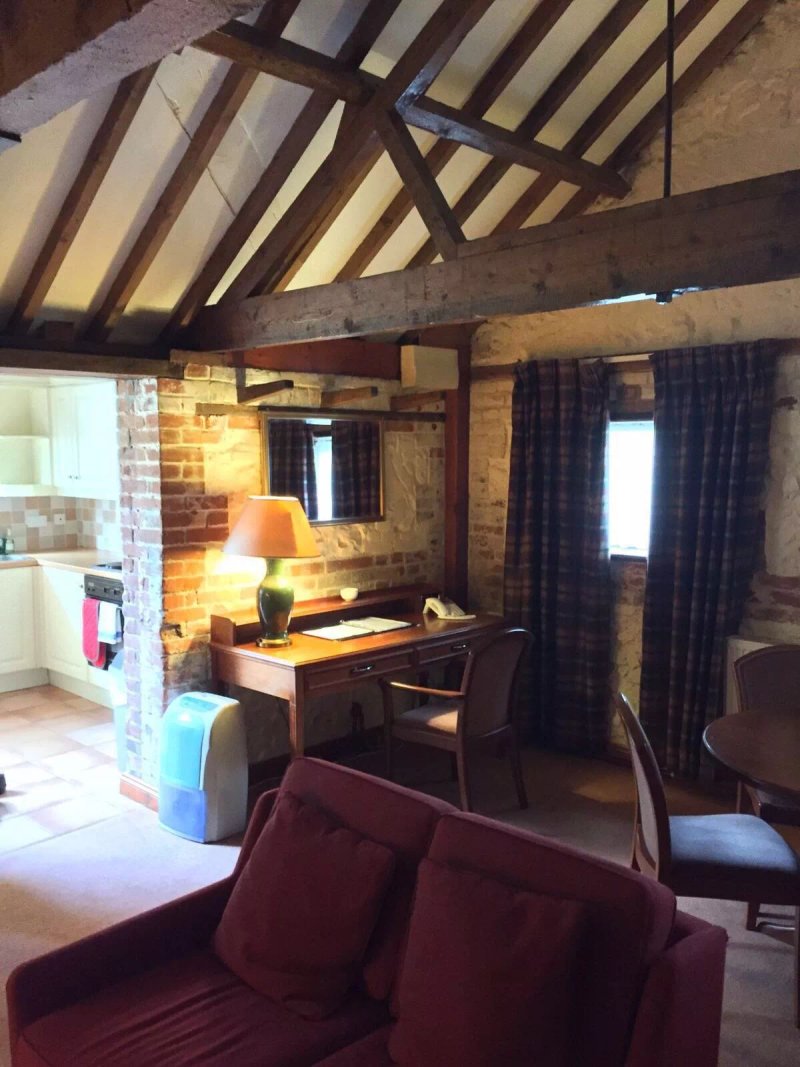 The Olde Windmill Inn