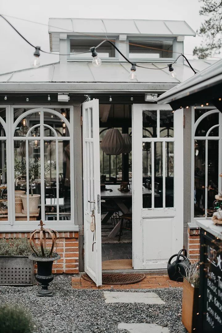 Leva Cafe & Hemma