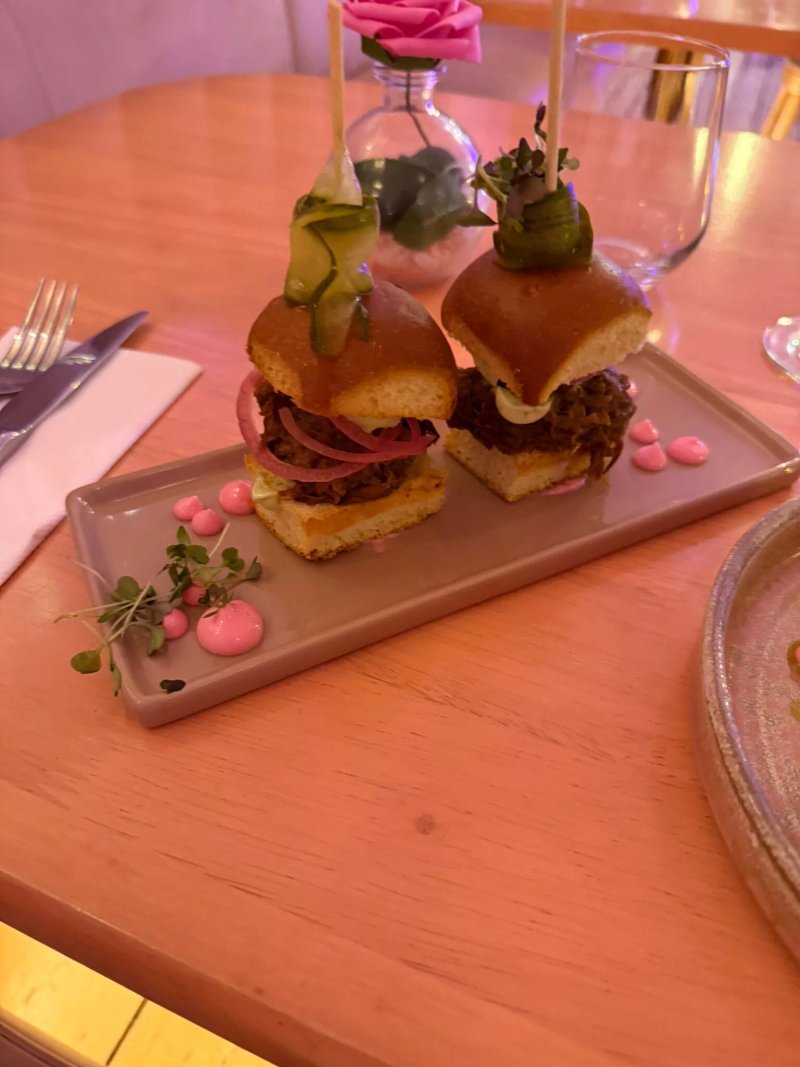 Pink Restaurant
