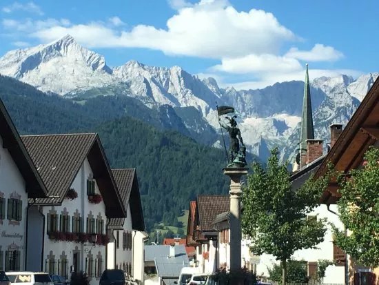 Neuschwanstein Castle Tours by Taxi Chris Edwards