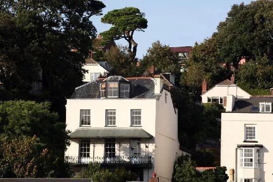 Lammas Park House