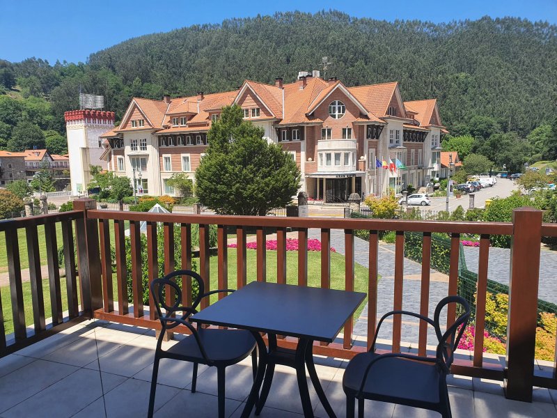 Gran Hotel Balneario De Puente Viesgo