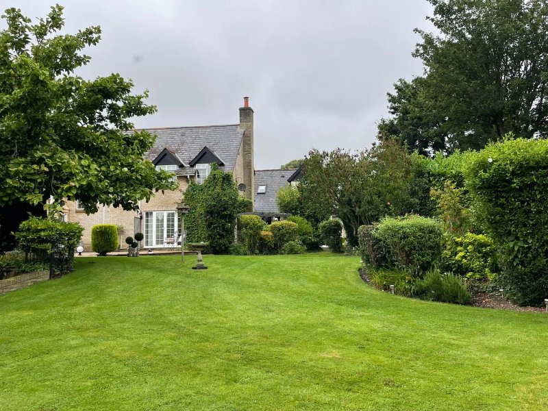 Cricket Field House