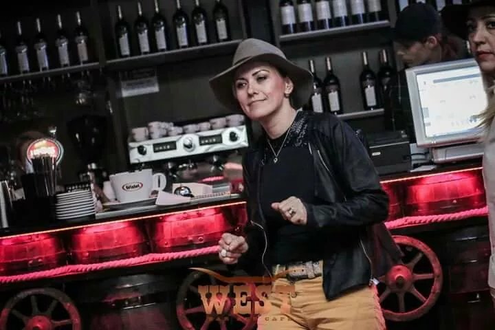 West Bar and Cafe