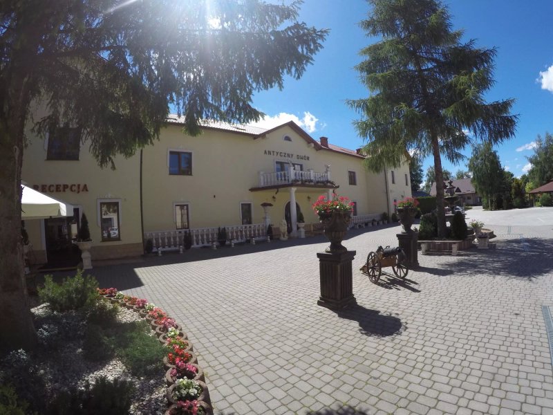 Hotel & Spa Antyczny Dwór