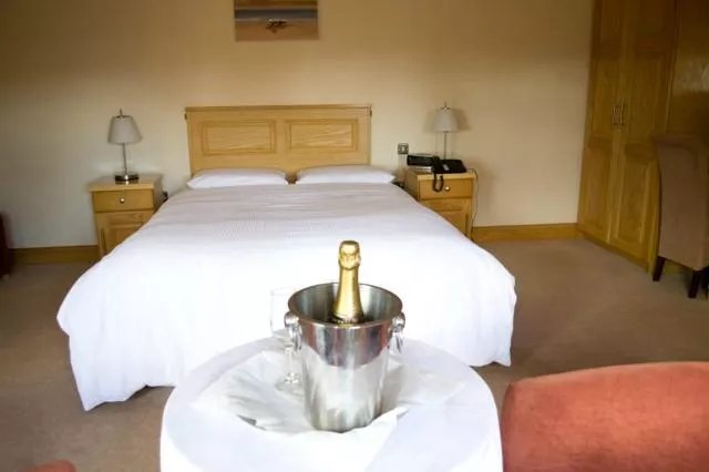 Clonamore House Hotel