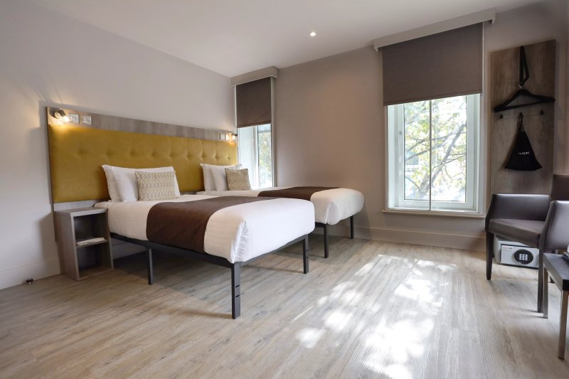 Euston Square Hotel
