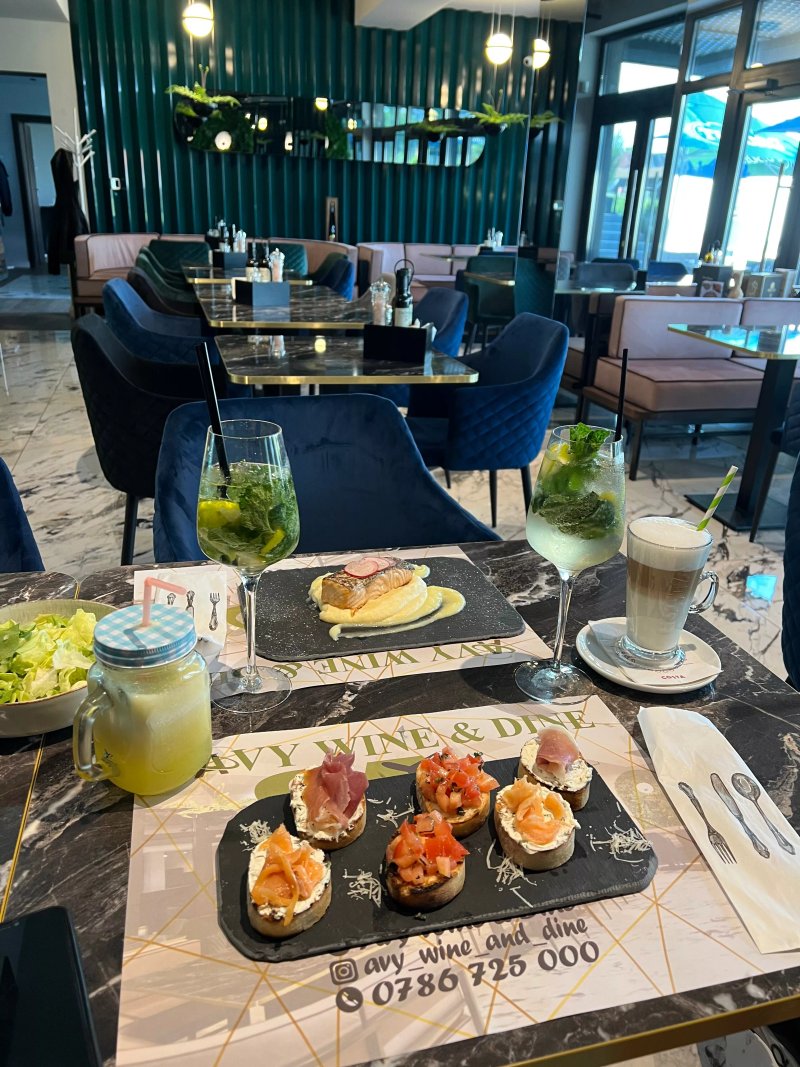 Avy Wine&dine