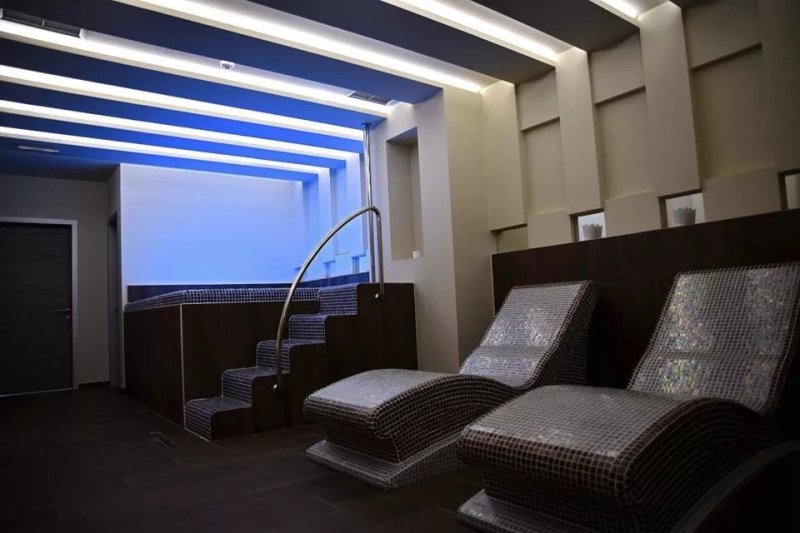 Central Hotel, Fitness and Spa