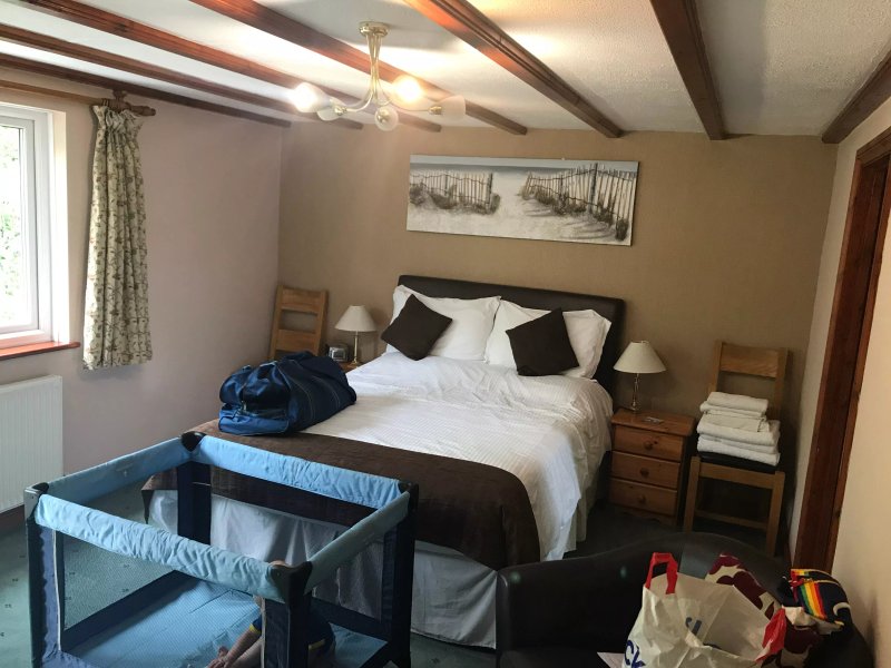 Crown house and Lodges