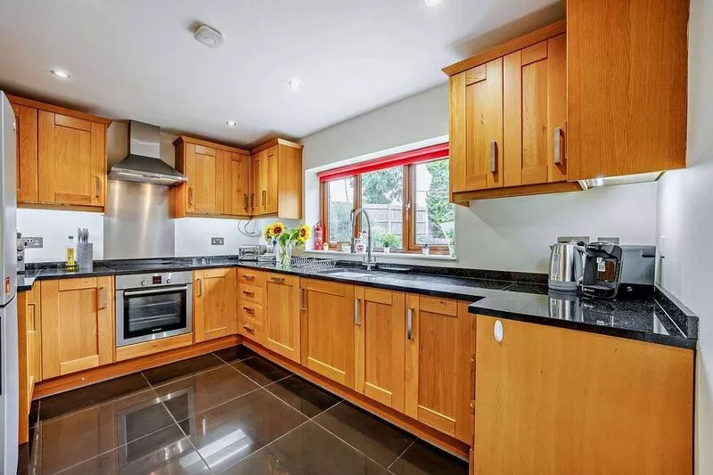 Stylish Cotswold holiday cottage with a superb garden - Windrush, Salford