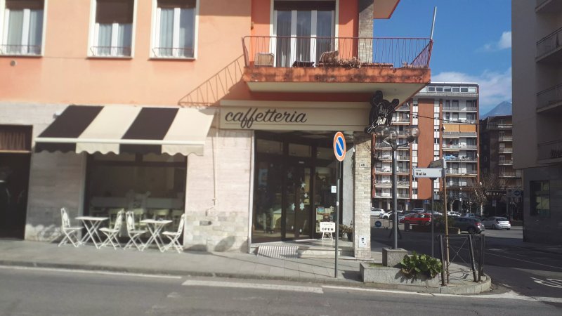 Bake and Roll - Pasticceria Caffetteria
