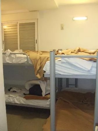 Center Valencia Youth Hostel