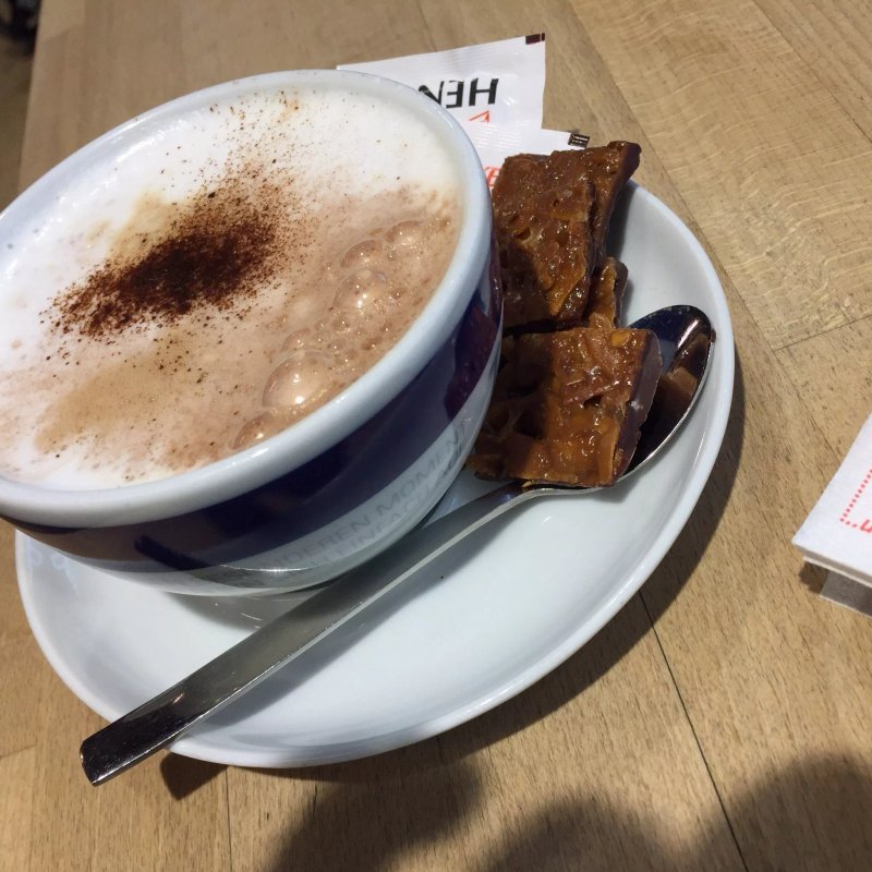 Cafe Hench