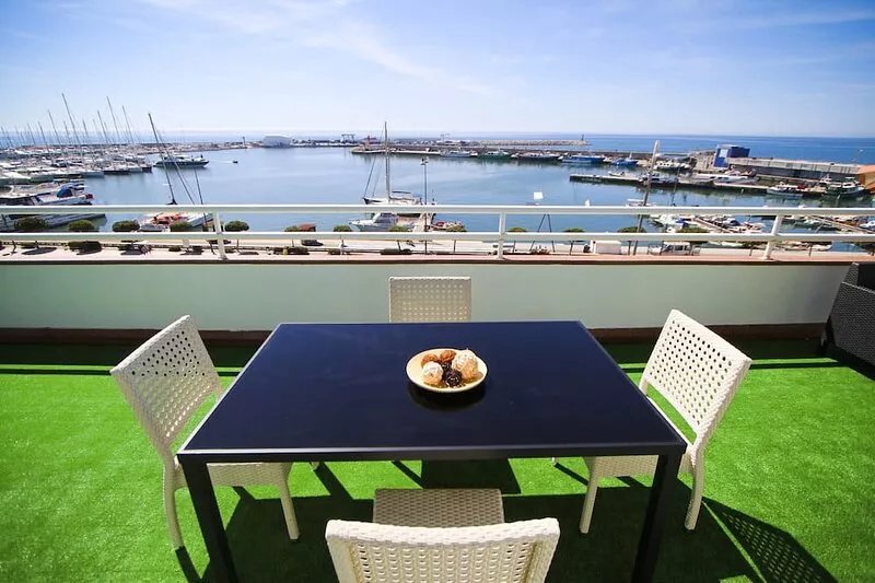 PORTMARINA Penthouse with terrace and views of the port
