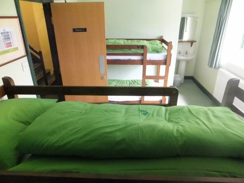 Yha Mankinholes (partner)