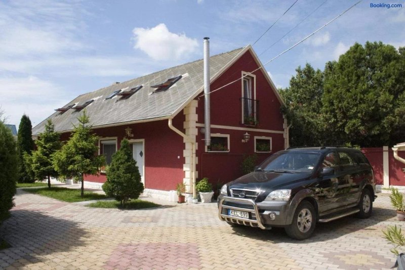 Erdos Apartments