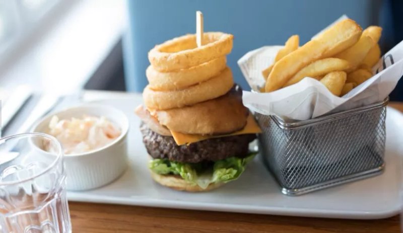 Coast Bar and Restaurant