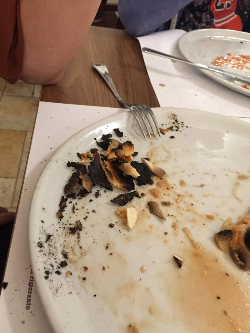Bledi Pizzeria Restaurant