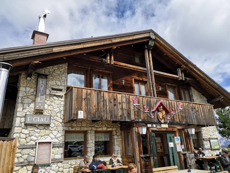 Hotel Ristorante Passo Giau