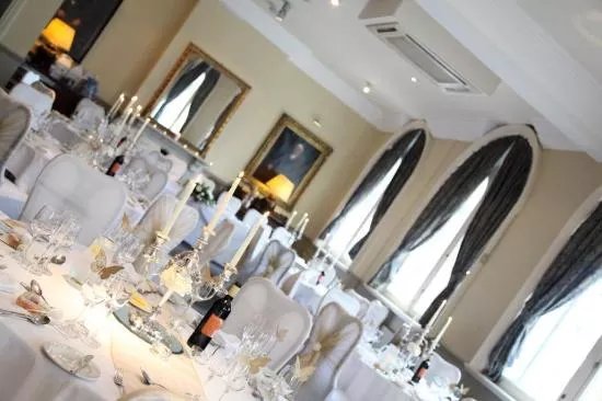 The Racquet Club Hotel