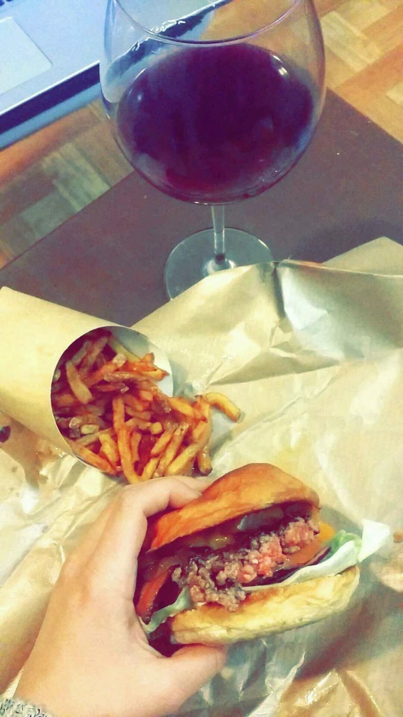 Sam's Burgers