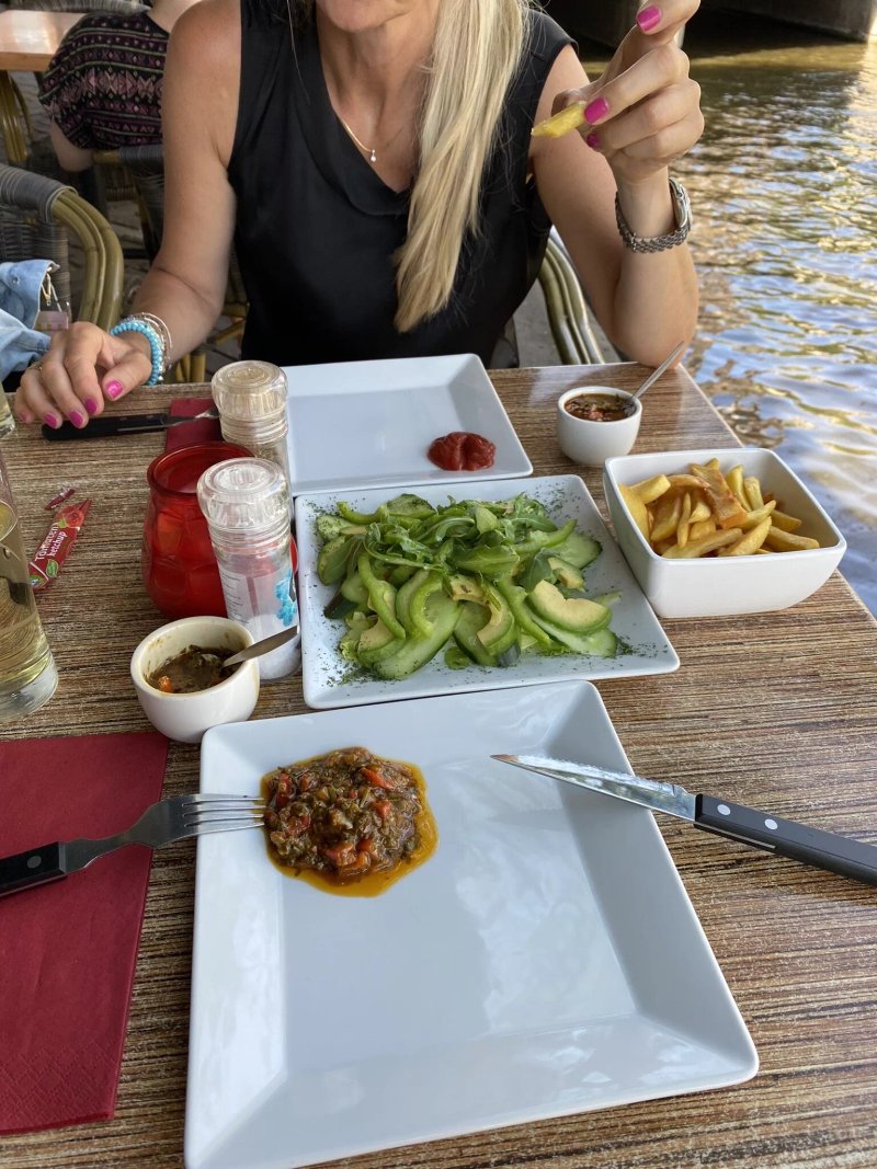 Amigo Grill Restaurant