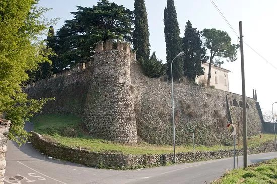 Castello di Bornato