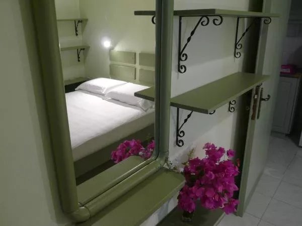 Ifigenia's Rooms