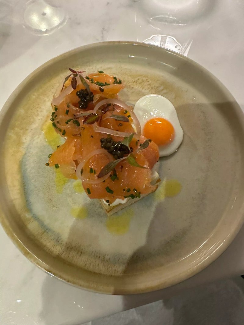 Billy's Barr & Restaurant