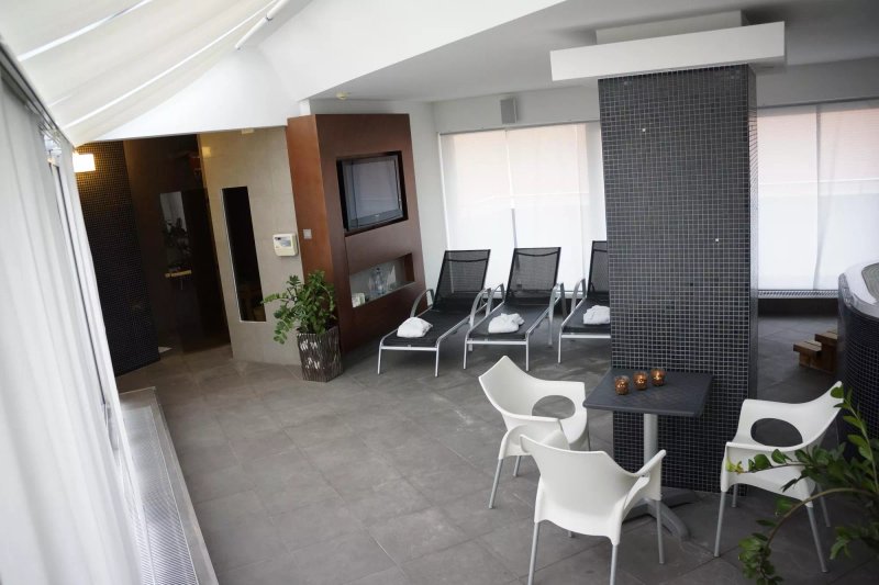 Hotel Avance