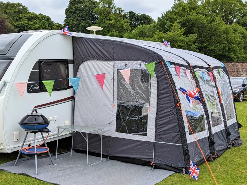 Thorpe Hall Caravan, Camping & Cottages