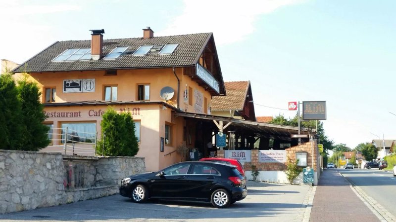 Hotel RiM Restaurant Cafe