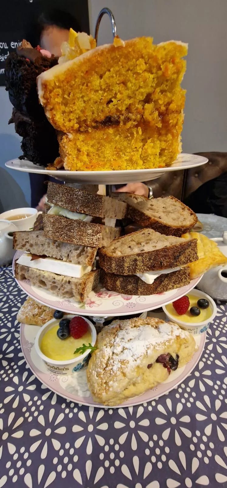 2 Sisters Cafe at Plumgarths