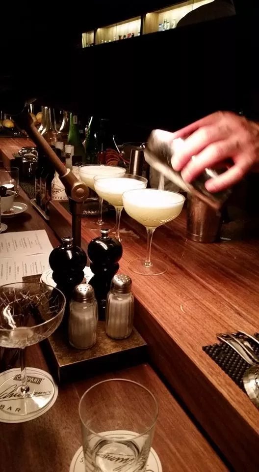 Schumann's Bar