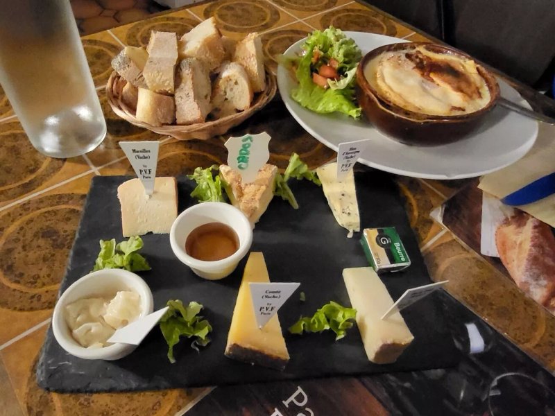 Pain Vin Fromages