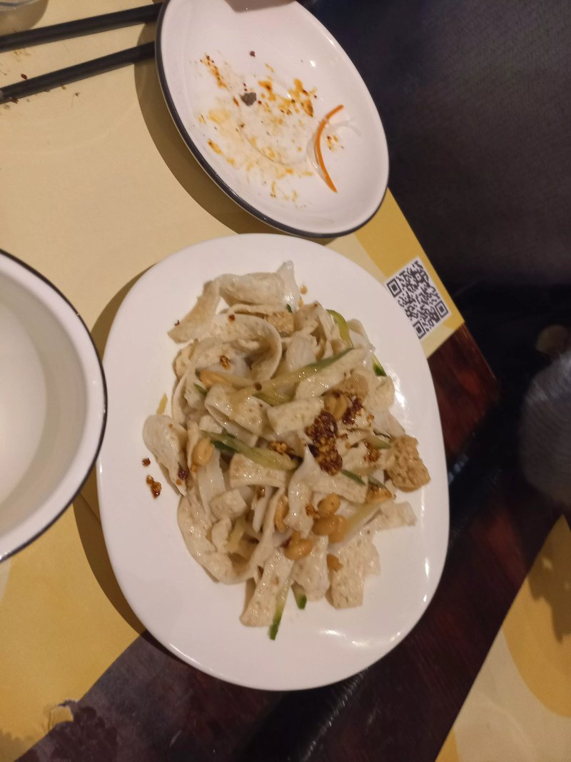 Muqam Restaurant - Specialite Ouighoure