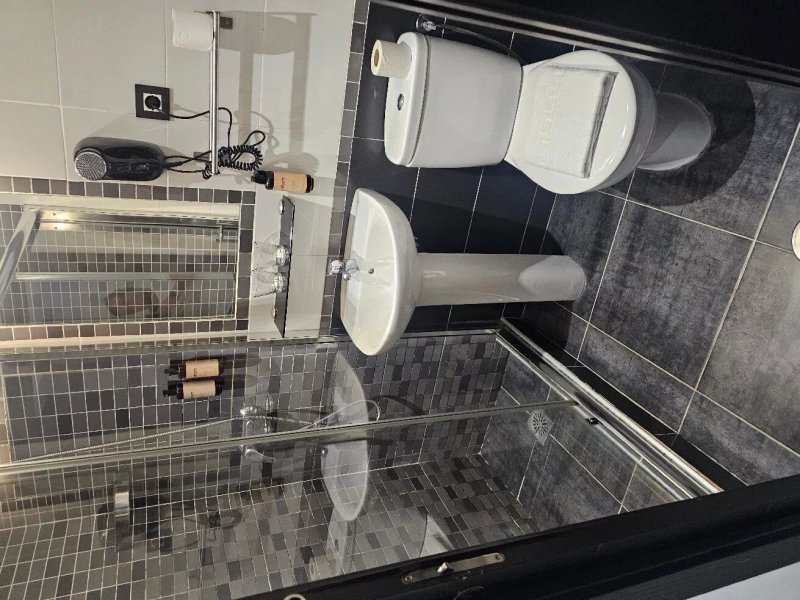 Hostal MH Fuencarral